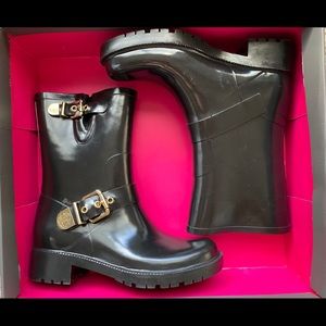 New Vince Camuto Rain Boots